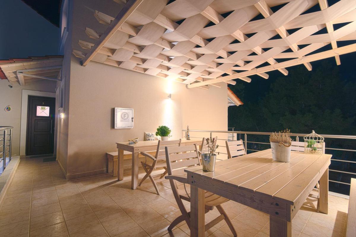 לימנריה Villa Ermioni Apartments מראה חיצוני תמונה